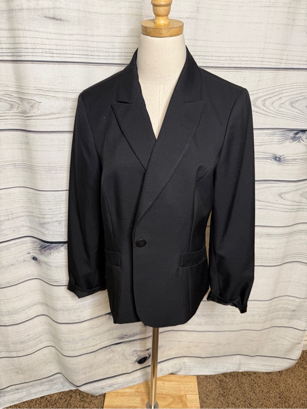 Nine & Co. Black Single-Button Notch Lapel Blazer